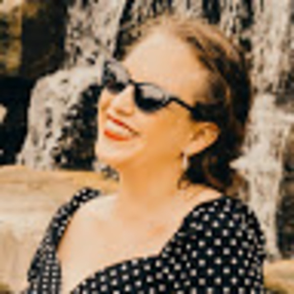 Meet your Posher, Annie - Picture 1 of 1